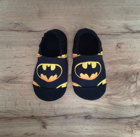 Kapcie wzór BATMAN