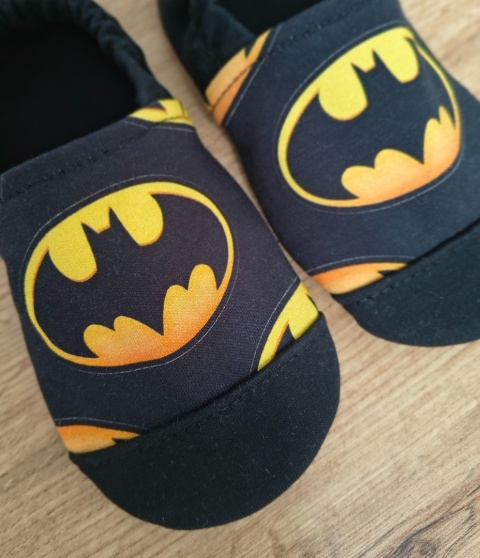 Kapcie wzór BATMAN