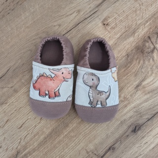 Kapcie wzór DINO